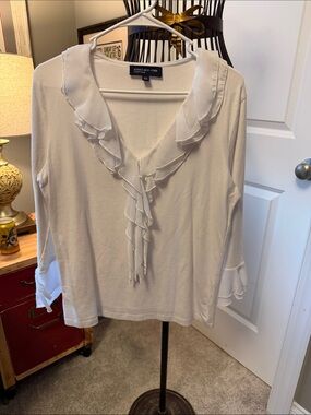 Jones New York white Ruffle V-Neck Blouse